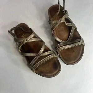 Dansko Sandals Women’s Size 39 Jovie Slingback Flats Metallic Leather Casual